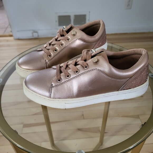 sneakers - Picture 2 of 2